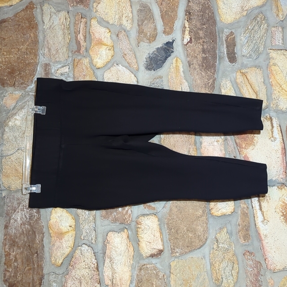 Studio by Torrid Cropped Legging - Picture 2 of 9